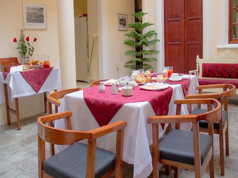 Отель Casa El Eden Кито