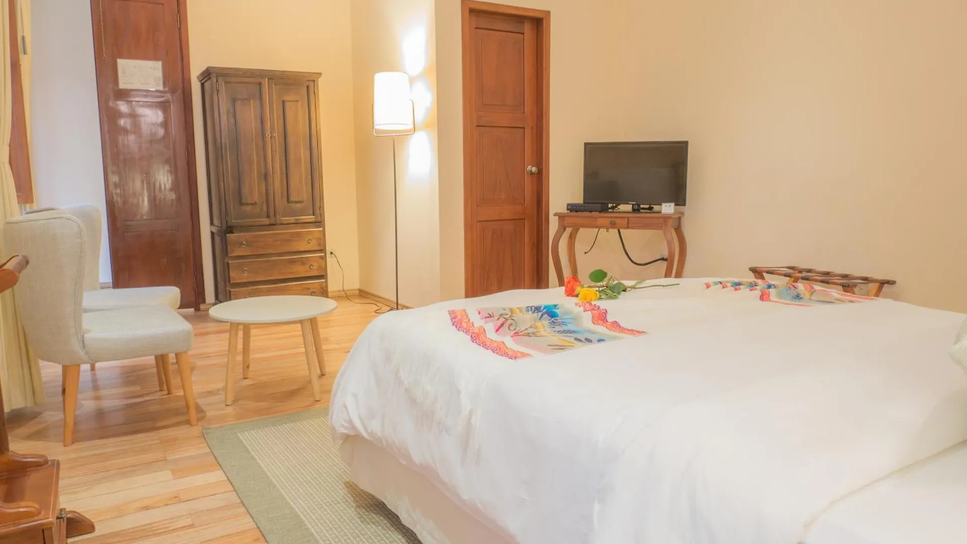 Отель Casa El Eden Кито