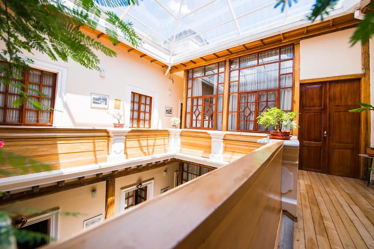 Отель Casa El Eden Кито